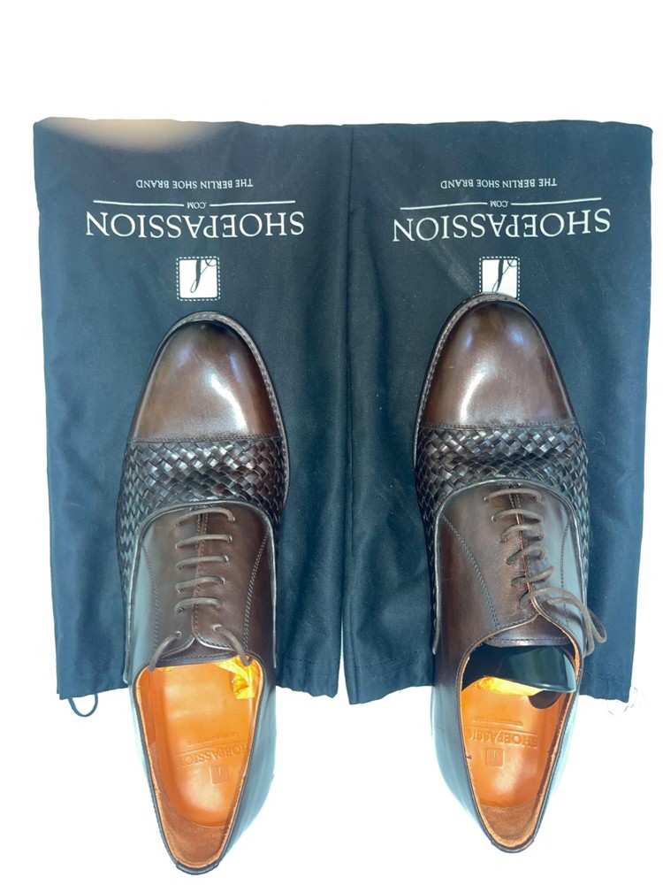 Two original Spanish shoes - 9
