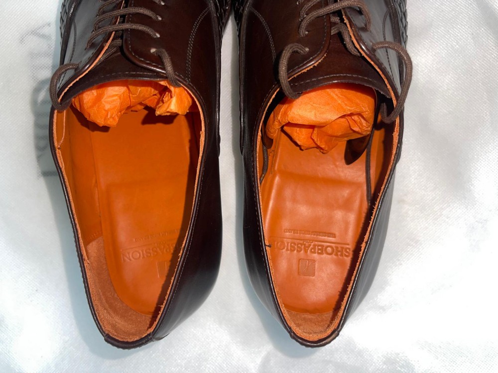 Two original Spanish shoes - 7