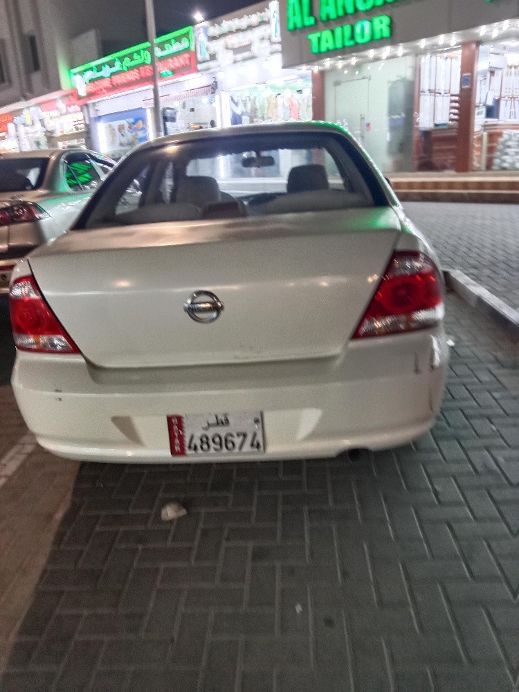 Nissan sunny2012 - 2