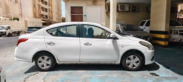 Nissan Sunny White 2016 model - 6