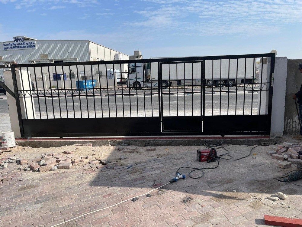 cap parking gate, stores working - 12