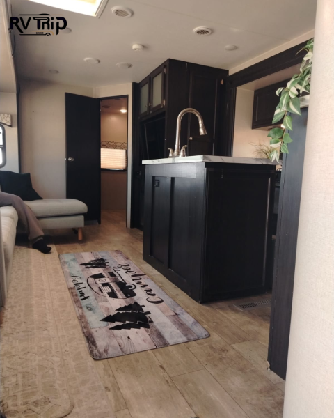 Fully Equipped RV for Rent -Qatar - 2