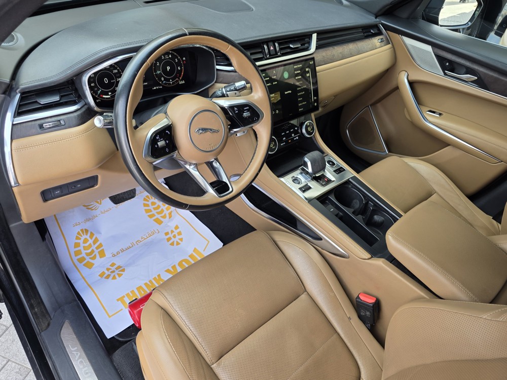 JAGUAR F PACE 2021 - 5