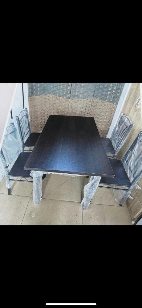 طاولة طعام جديدة بأربعة وستة.. - 2