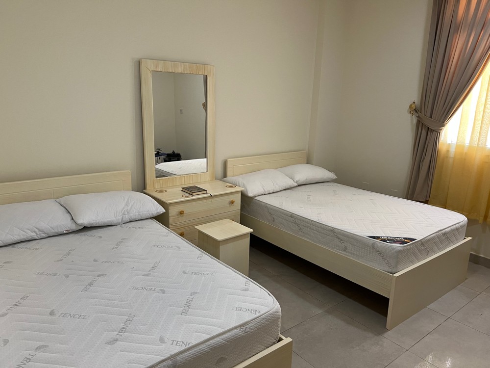 عدد اثنين سرير فردي مع تسريحة  - 9