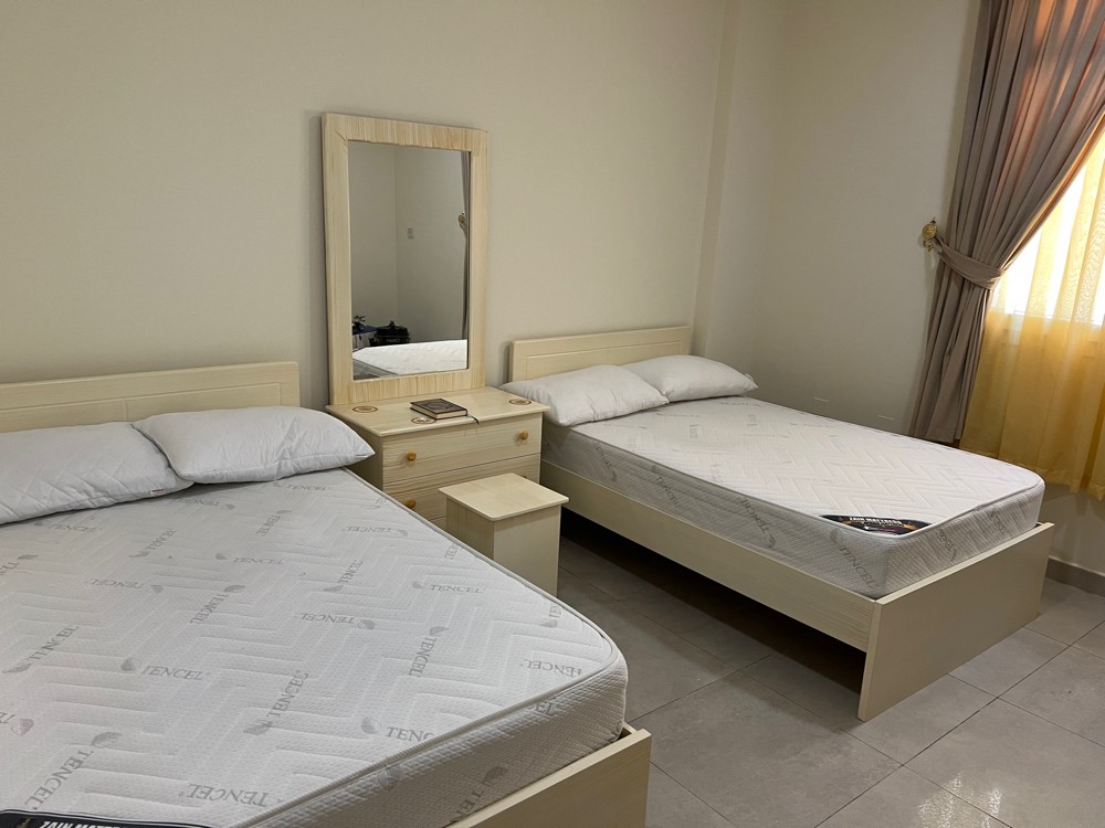 عدد اثنين سرير فردي مع تسريحة  - 8