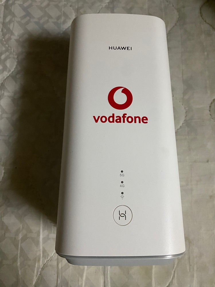 Hiawei 5G SIM card router - 1