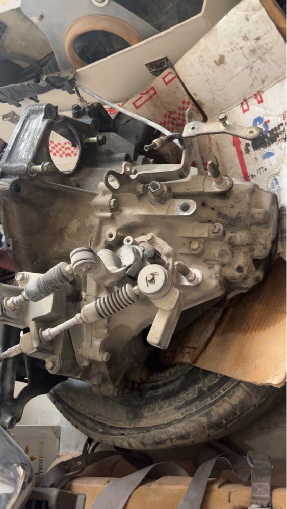 Gearbox with clutch - 2