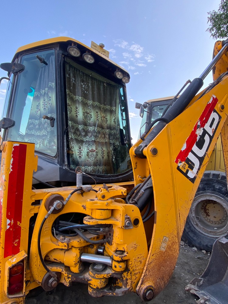 JCB jcb backhoe loader - 3