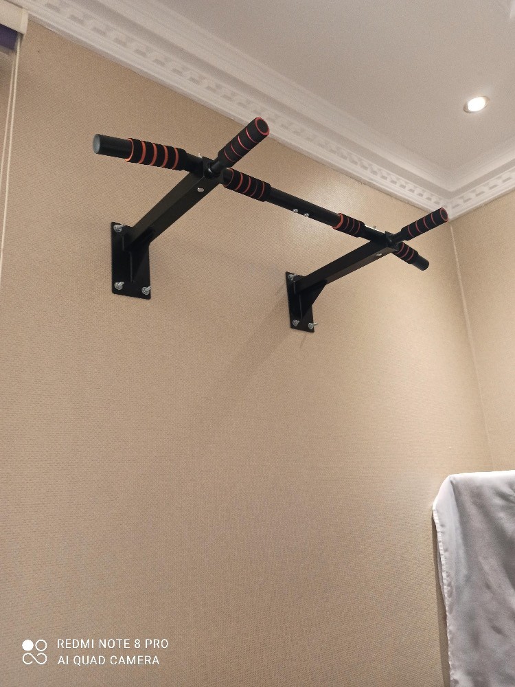 Pull Up Bar - 1