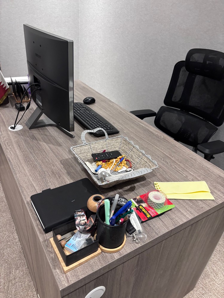 Office table with chair - 4