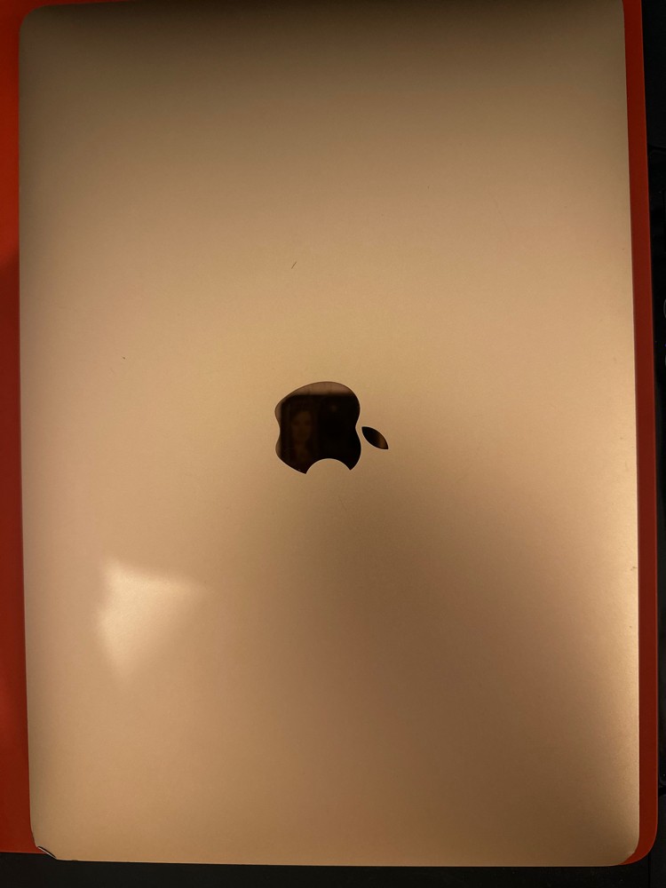 Macbook Air  - 1
