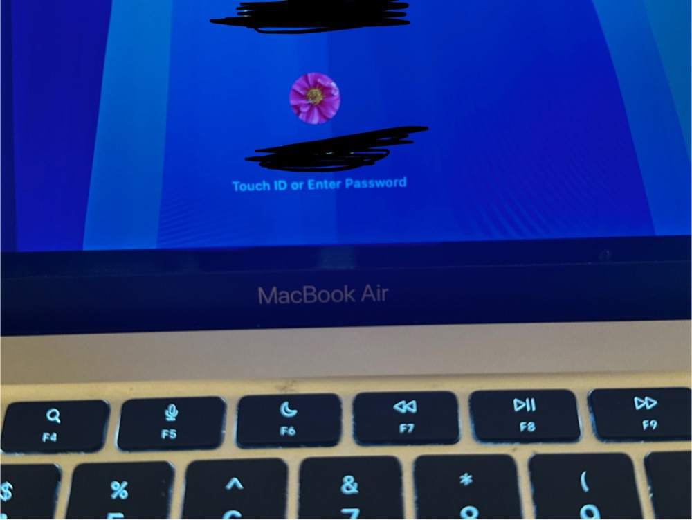 Macbook Air  - 6