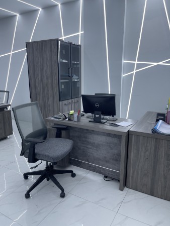 All the desks for sale - 1