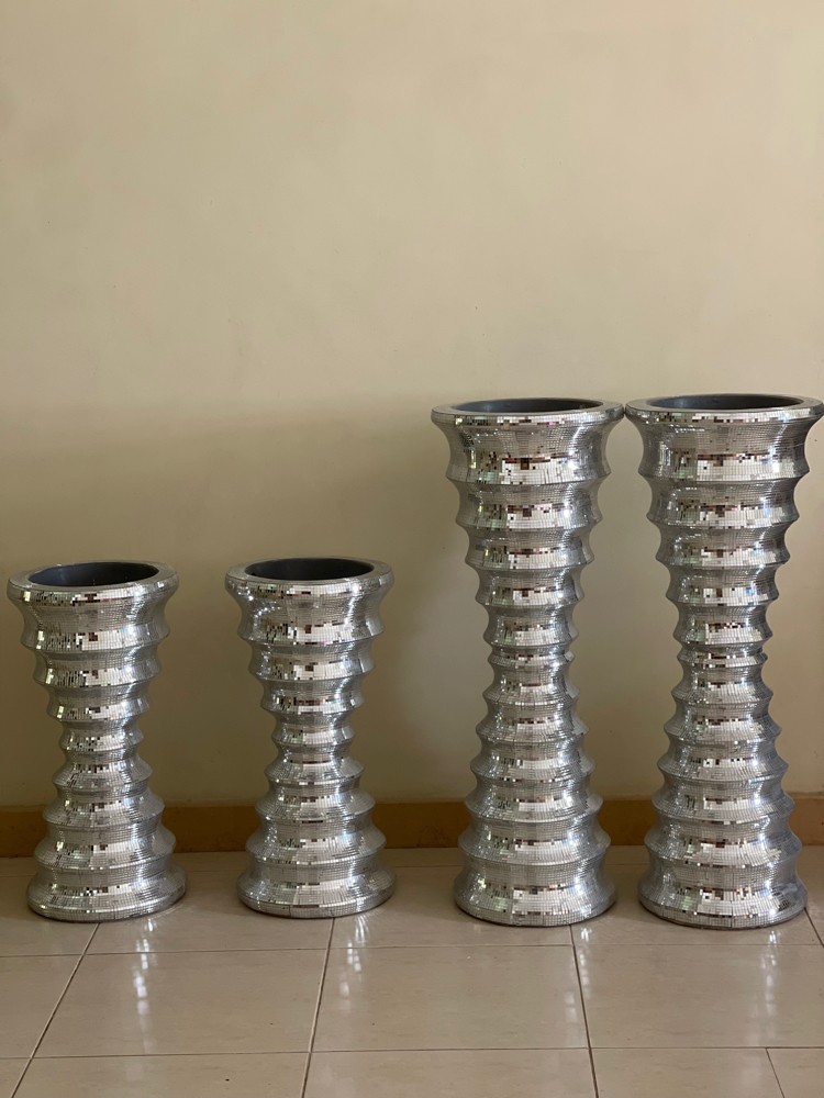Planting vase - 1