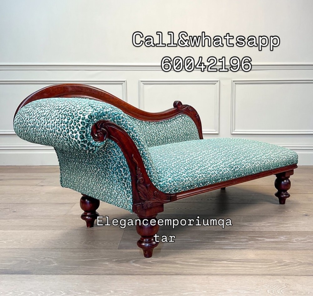Chaise Lounge Sofas & Chairs - 1