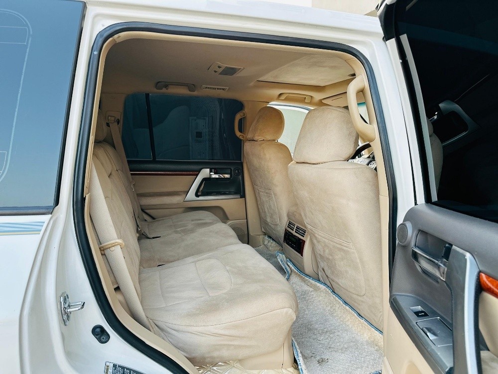 Land Cruiser VX-R - 6