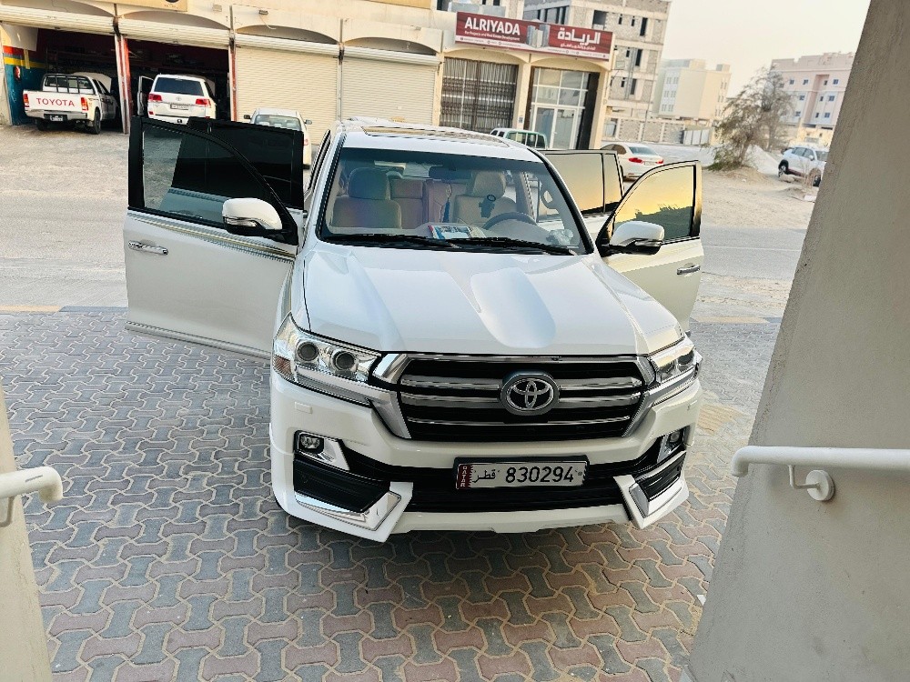 Land Cruiser VX-R - 12