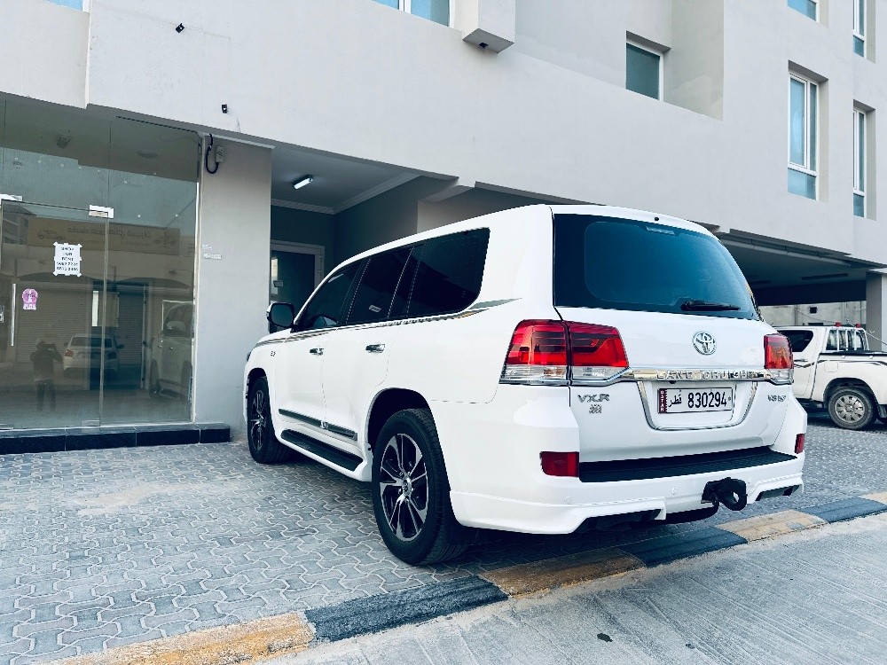 Land Cruiser VX-R - 2