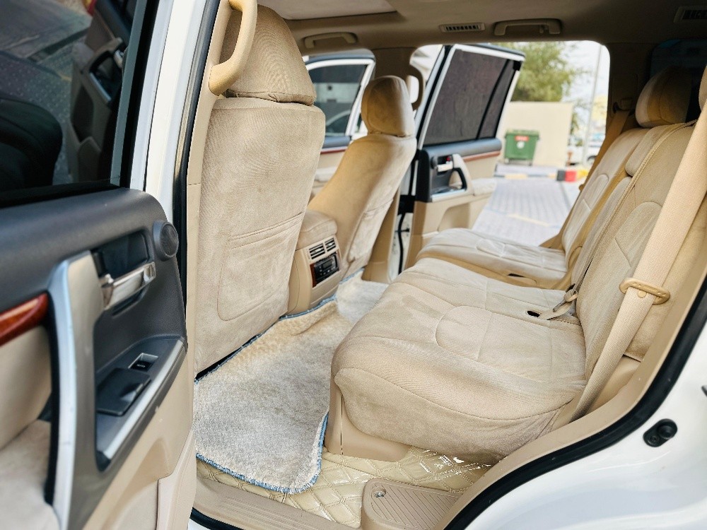 Land Cruiser VX-R - 10