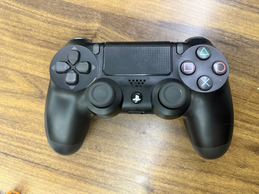 brand new ps4 controller  - 3