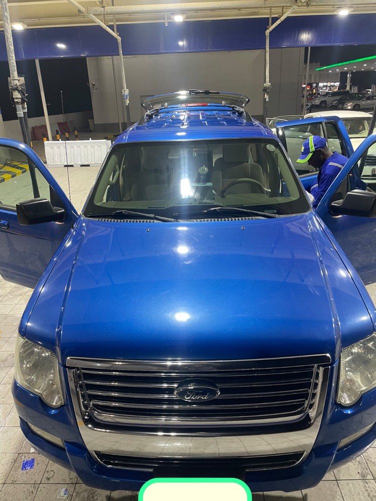 Ford Explorer 2010 - 4