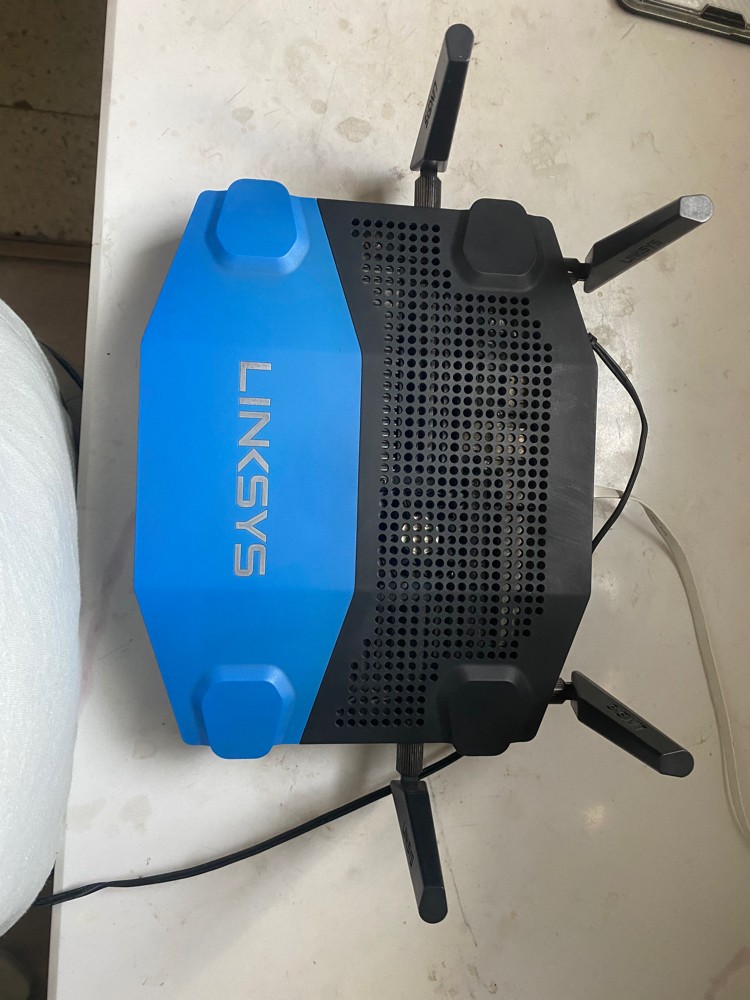 Linksys wifi router for sale - 3