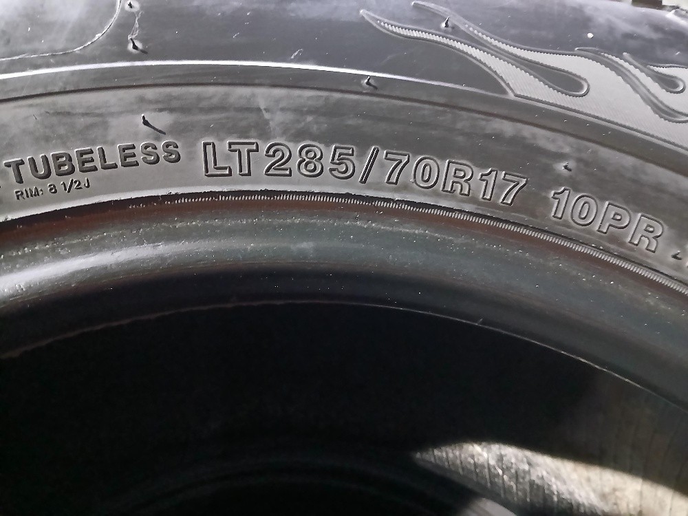 LT.285/70/R17.Blackbear Brand - 6