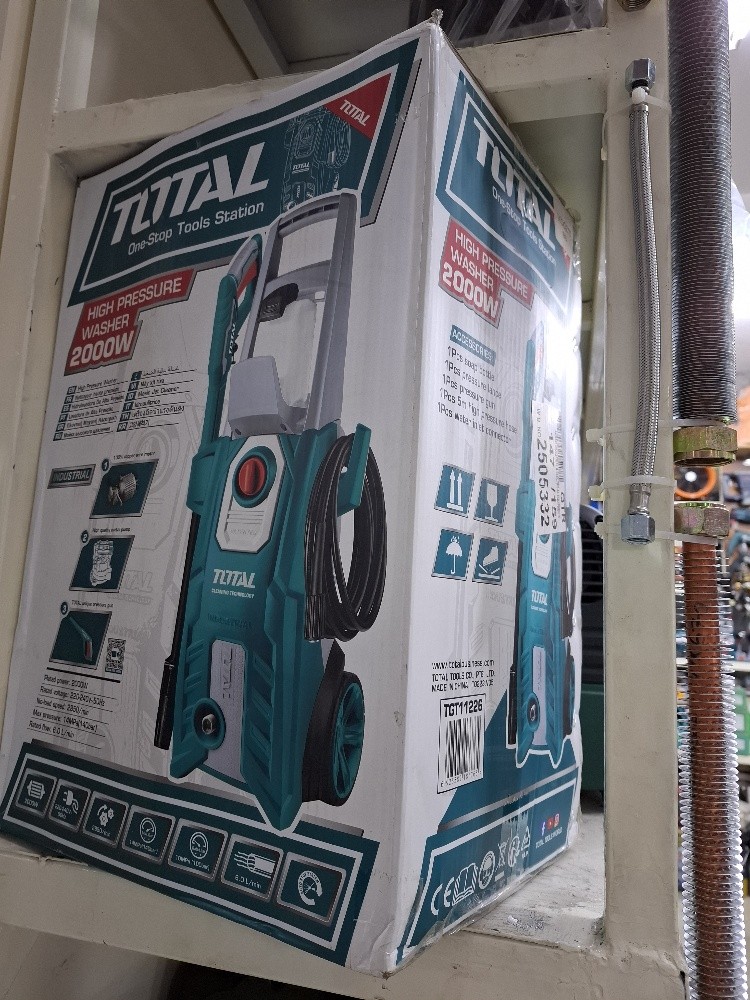 TOTAL POWER TOOLS - 1