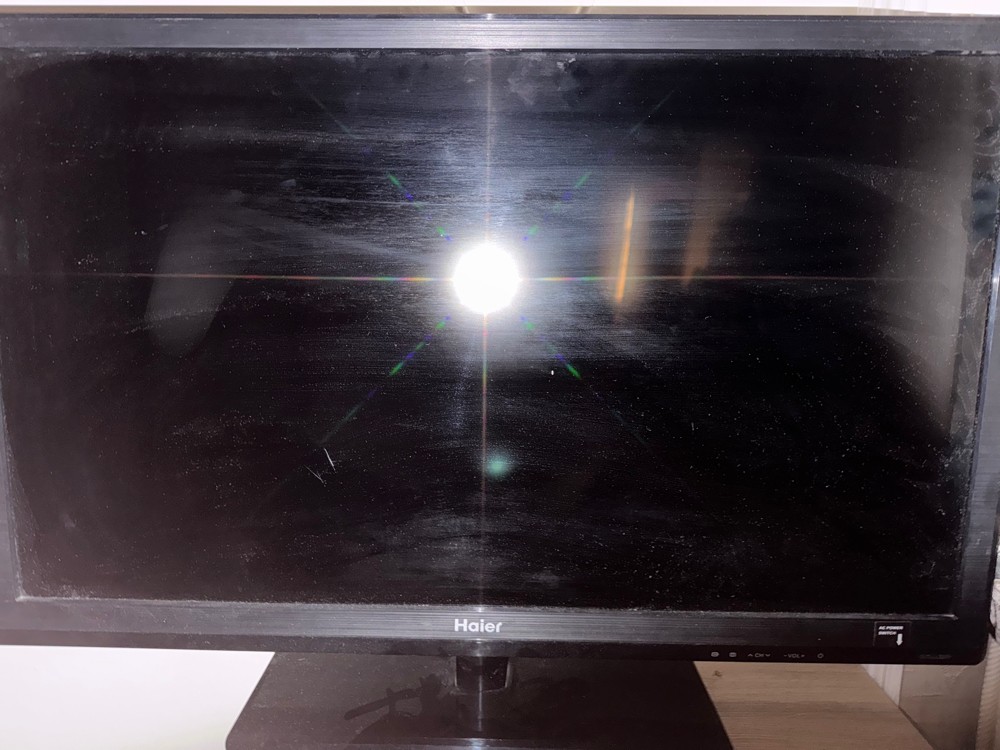 32 inches TV - 3