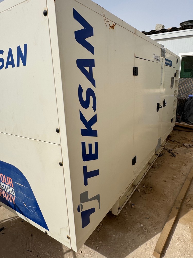 generator 315 kva  - 3