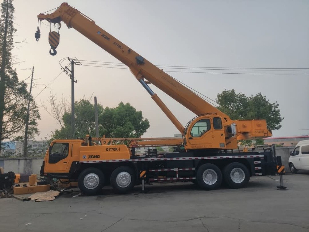 for rent 25 ton 50 crane 24 hower - 1