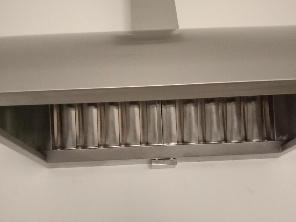 kitchen hood and exast fan - 1