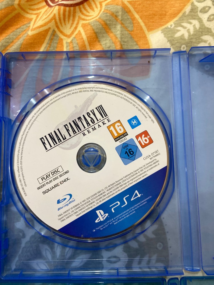 ps 4 CD good condition - 2