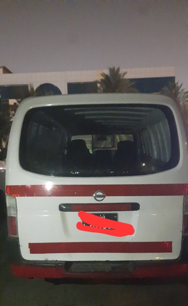 NISSAN URBAN - 3