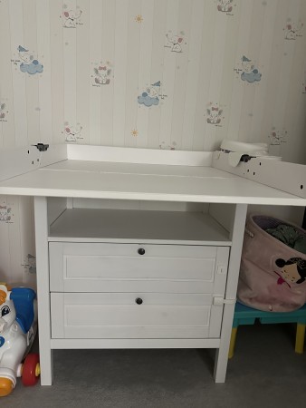 Changing table - 1