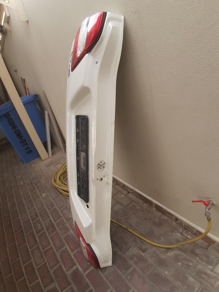 2007 land cruiser back door - 3