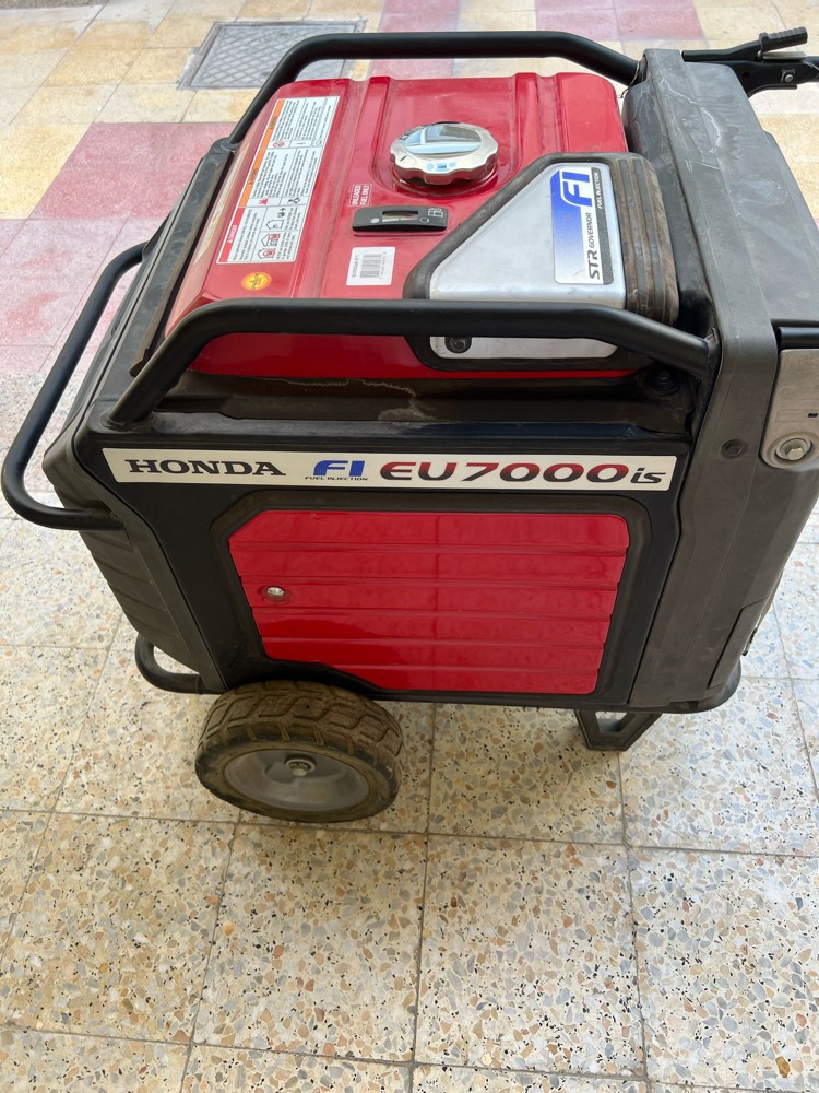 HONDA FI EU7000is - 1