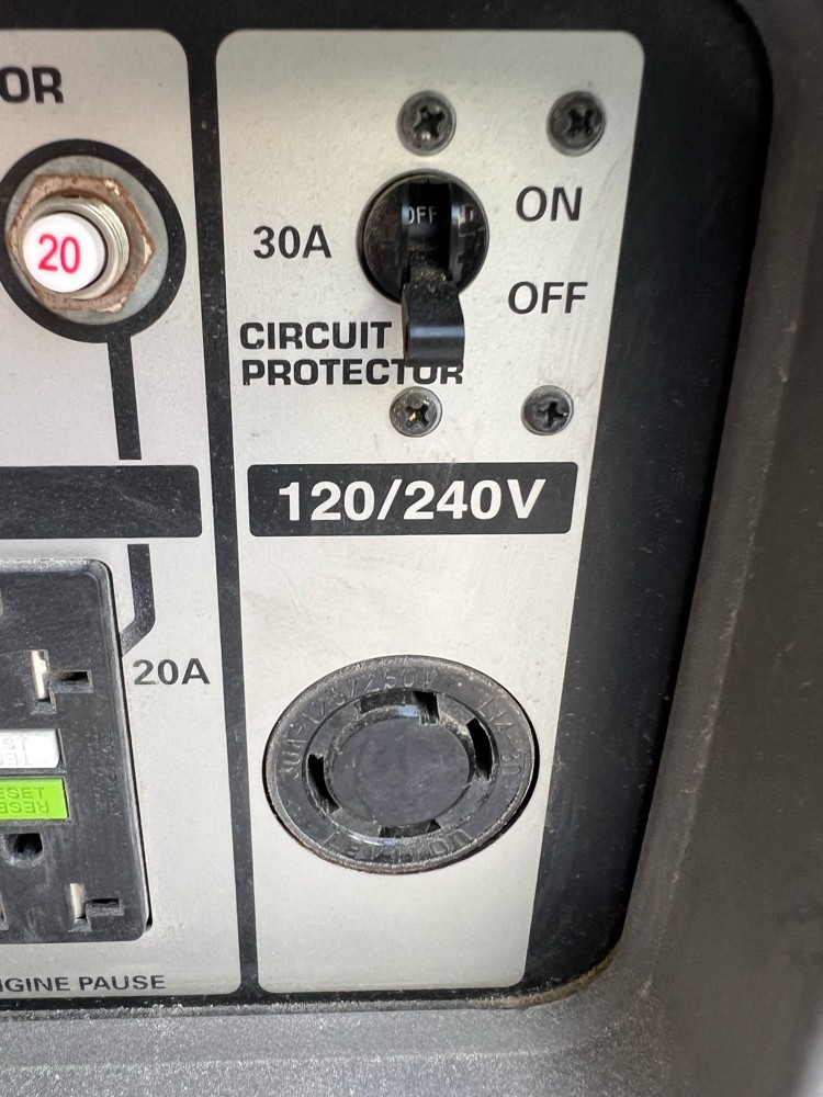 HONDA FI EU7000is - 8