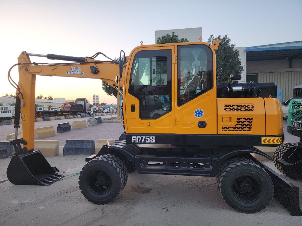 Aobang wheel excavator 6.3 tons - 1