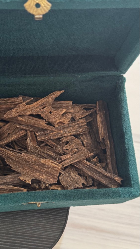 LUXURY OUD  - 2