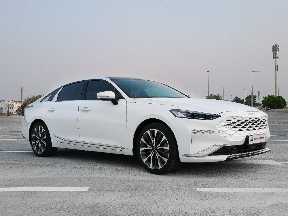 Toyota camry 2025 for rent - 8
