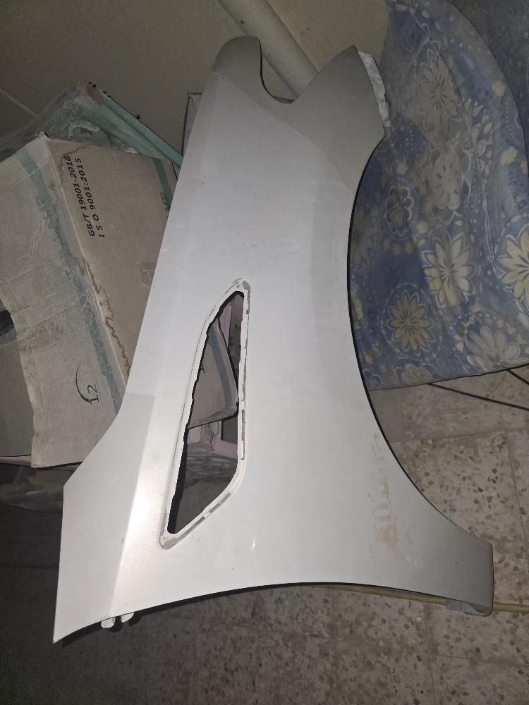 رفرف يمين مع شبك - 2