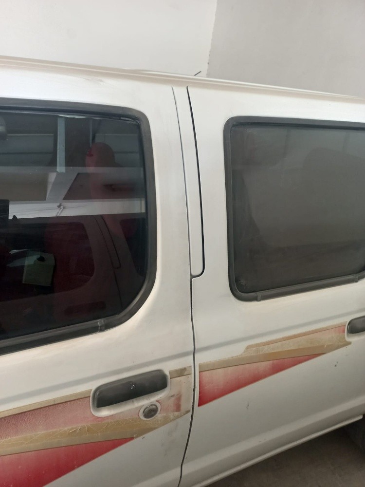 Nissan Pick up - 7