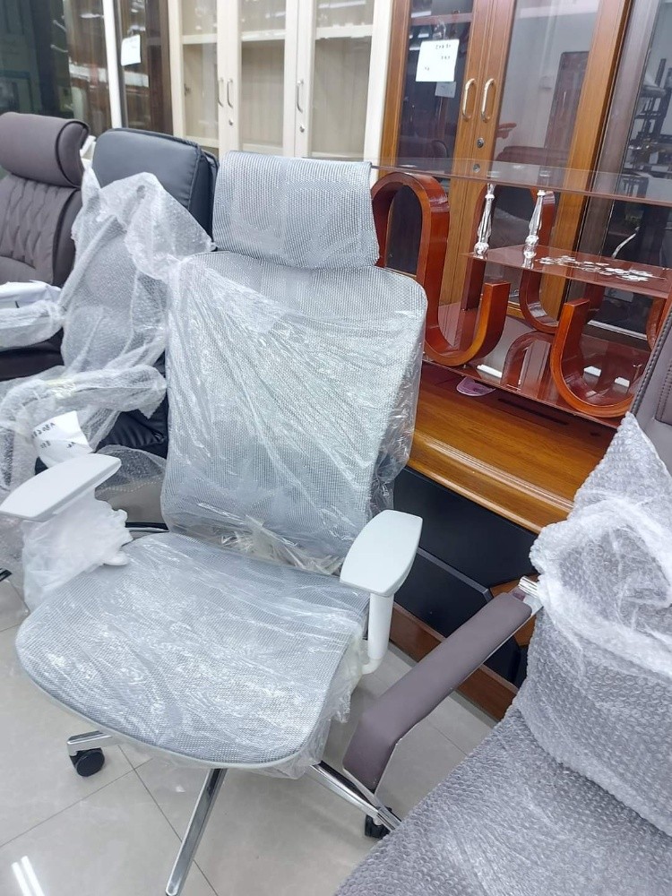 Manager chair/ High back chair - 8