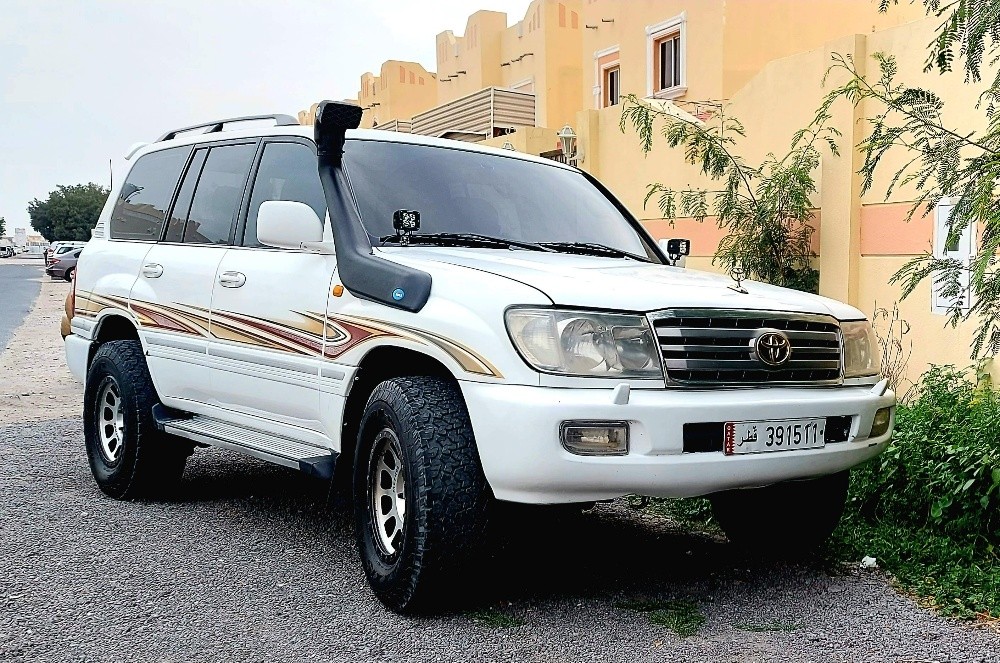 Toyota Land Cruiser - 2