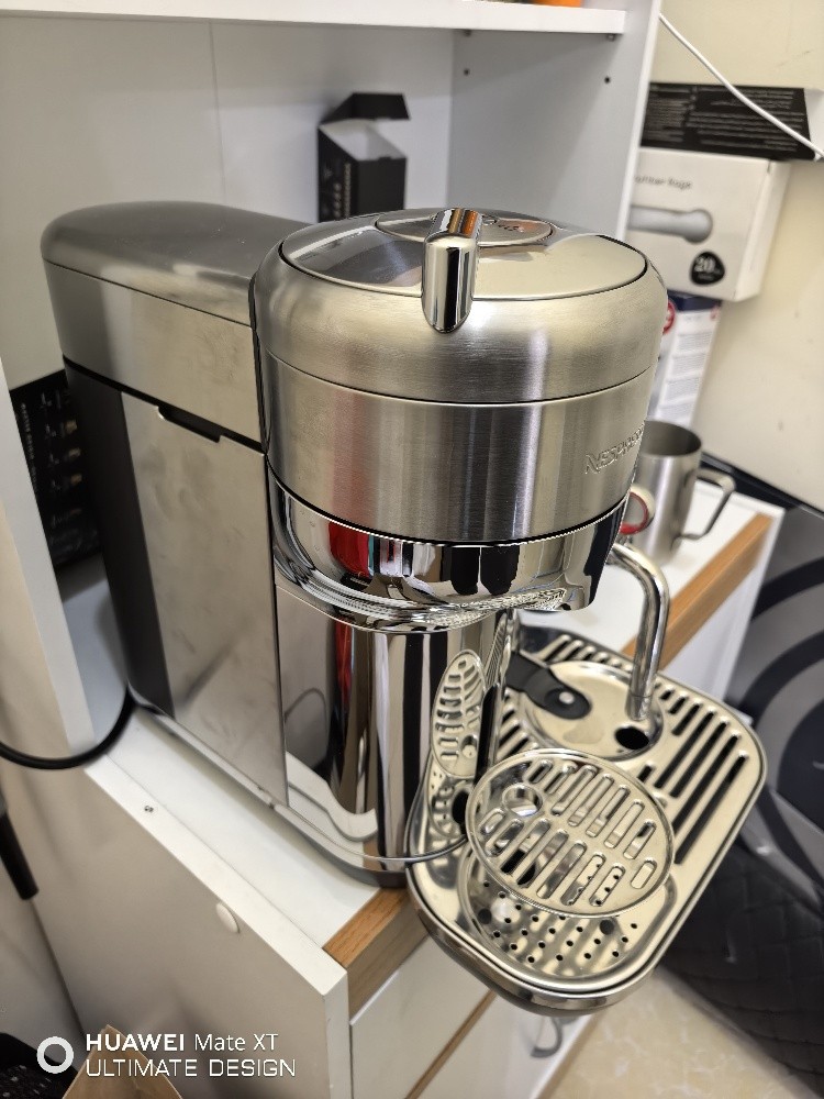 Nespresso Vertuo Creatista - 2