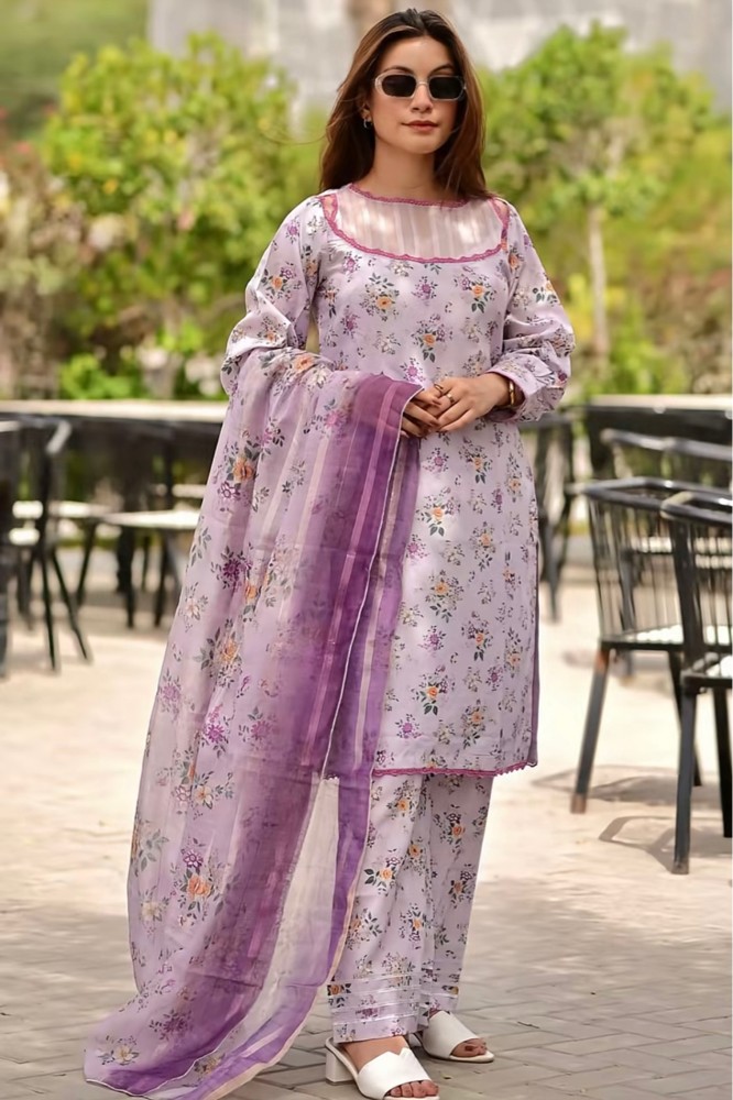 Pakistani lady tailor - 1