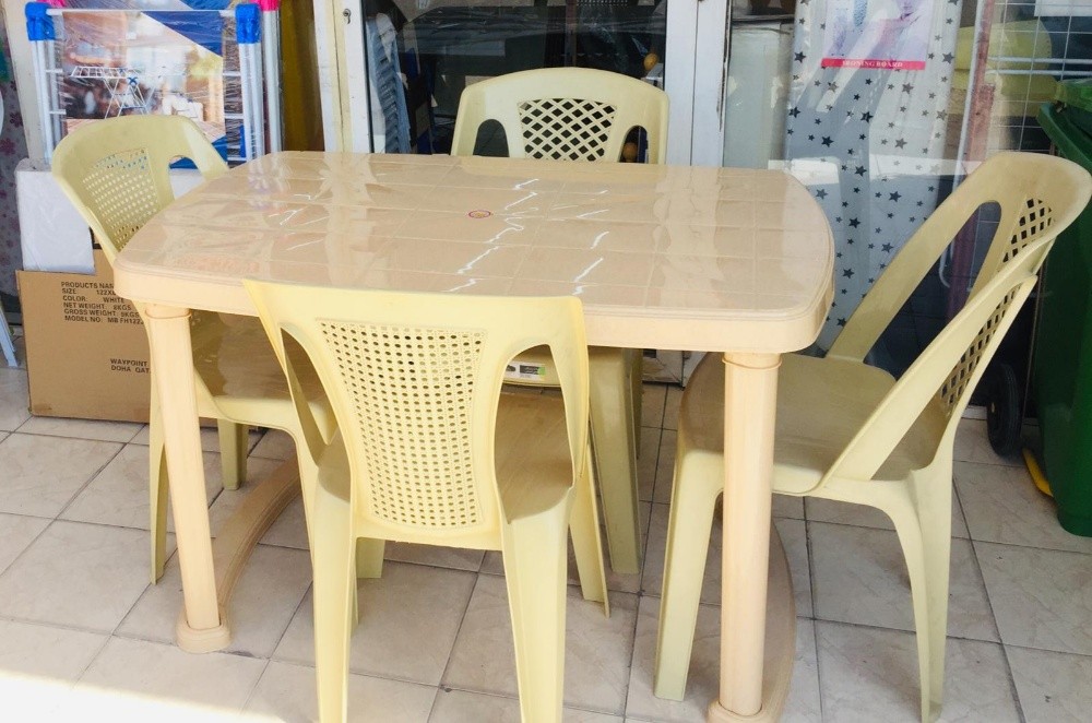 Dining Table set - 8