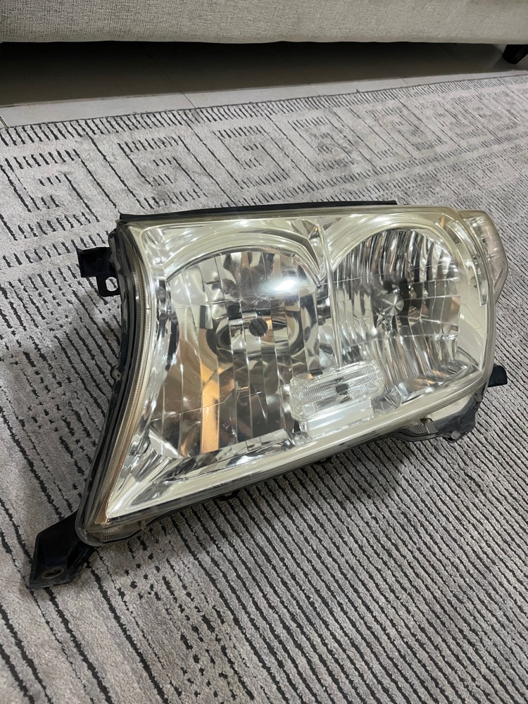 left side headlight for LC 200 Gx - 1
